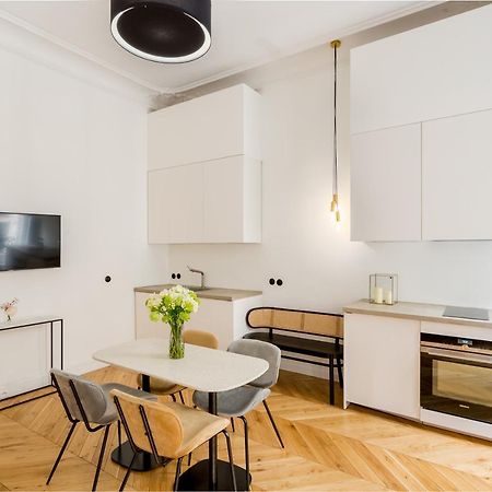 Апартаменти Habitat Parisien - 1Br-1Ba - Louvre Екстер'єр фото